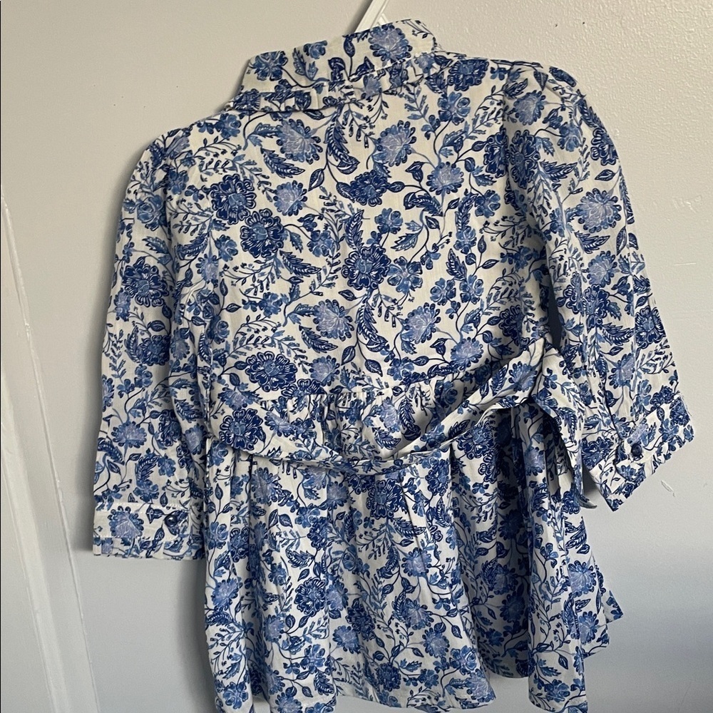 Baby girl Floral Blue and White size 9-12 months dress - Picture 8 of 10